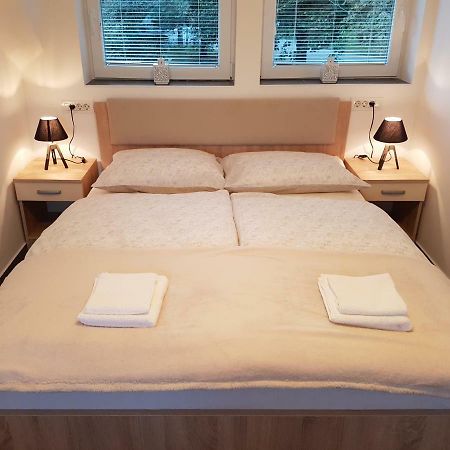 4 Seasons Apartment Радовлица Екстериор снимка